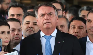 A complexa estratégia de Bolsonaro em meio ao julgamento no STF e à anistia no Congresso