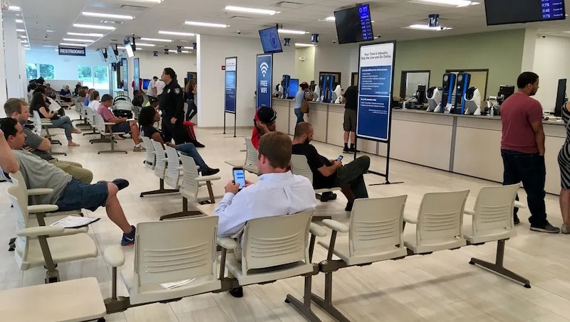 Ex-proprietário de autoescola preso por fraude na RMV