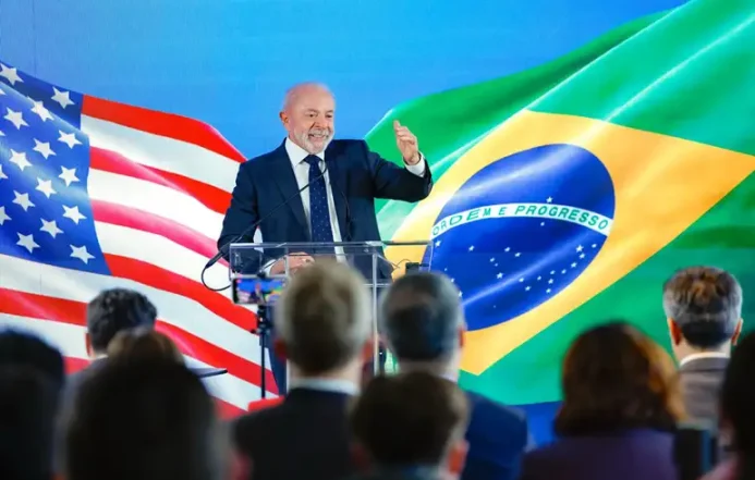 Lula bandeiras