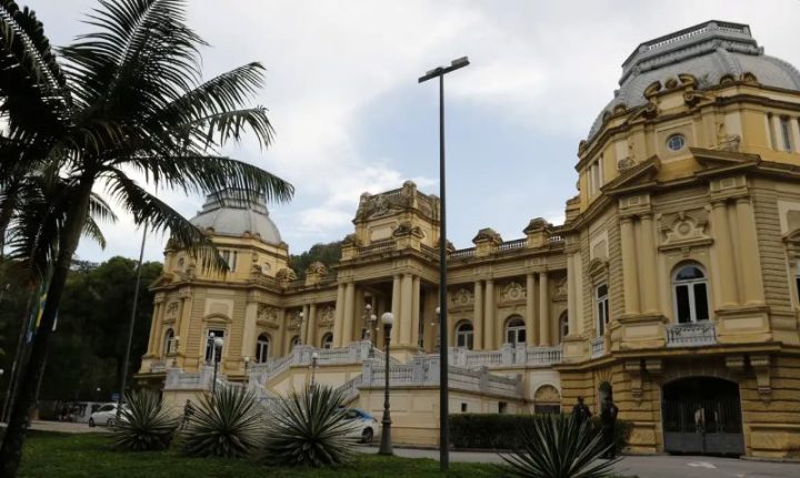 palacio Rio menor